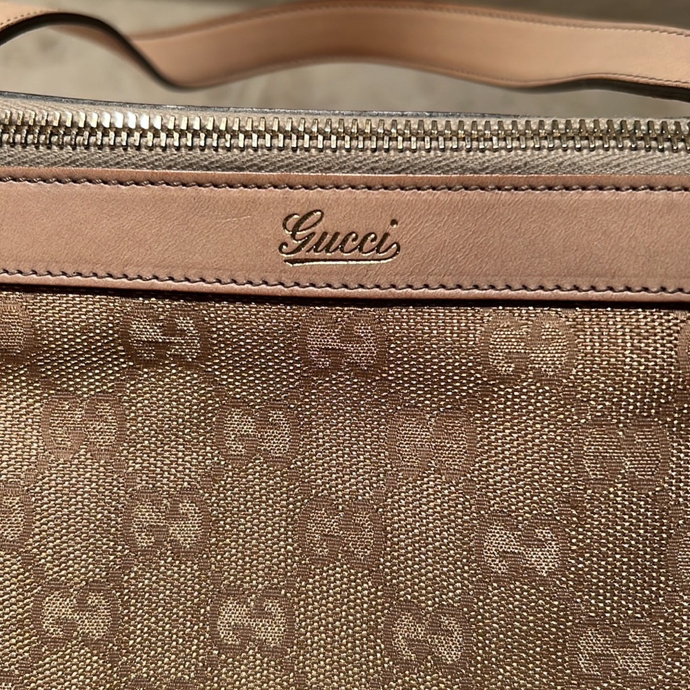 Shimmer and shine in vintage Gucci - Picture 3 of 16